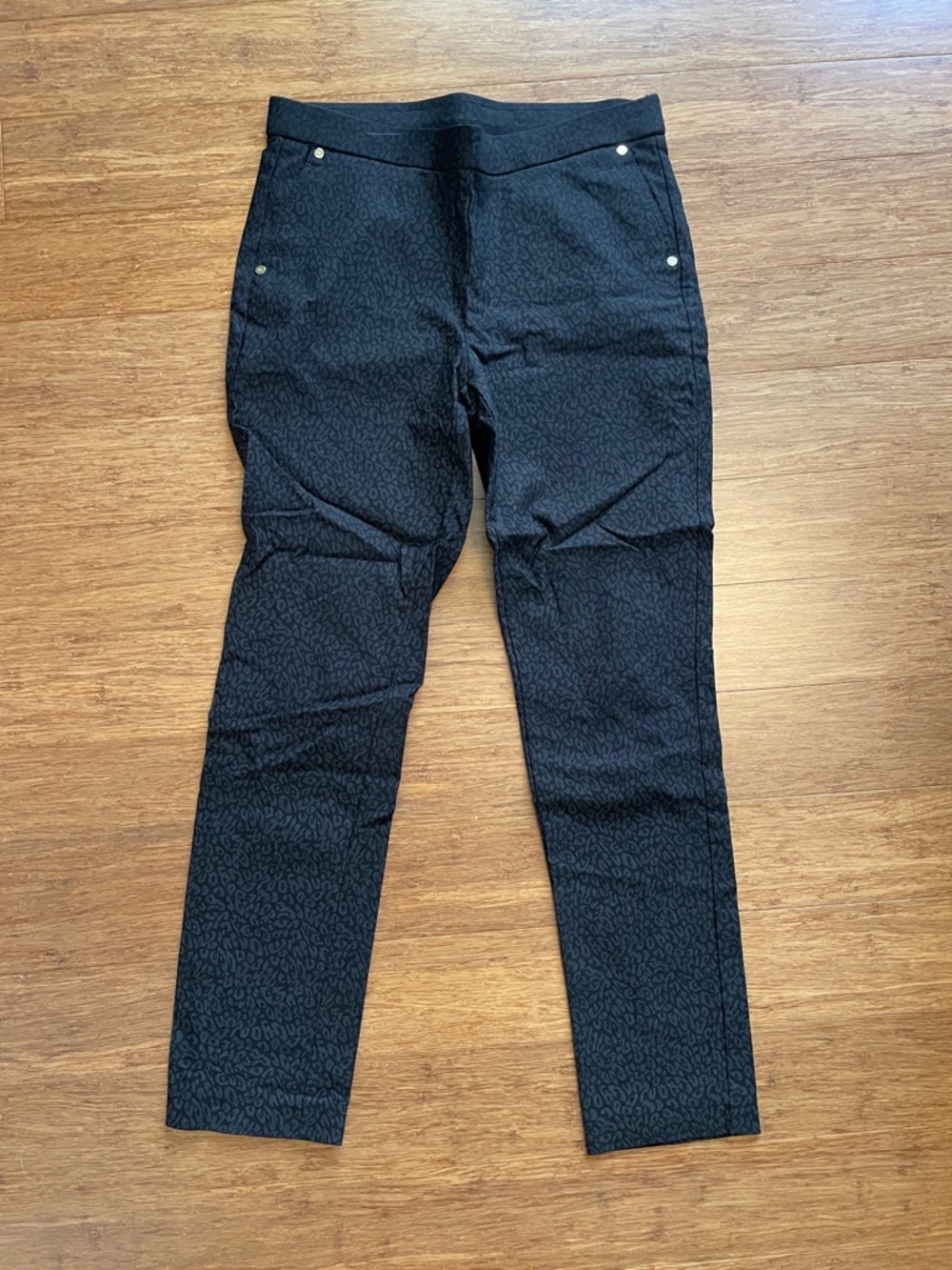 Anne Klein  black Leopard Jacquard Straight Leg Pants with Gold Button